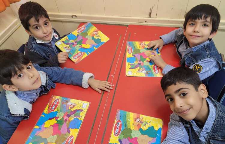 هدیه ی نشانه ی "ای" پازل نقشه ی ایران 4