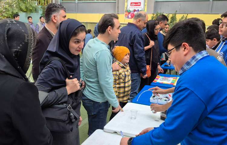 هفتم/اهدای کارنامه همگام یک 4