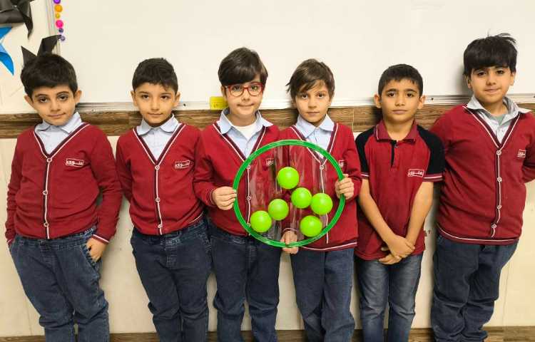 هفته علوم -اجرای آزمایش ساخت توپ شیطونک زنگ علوم 11