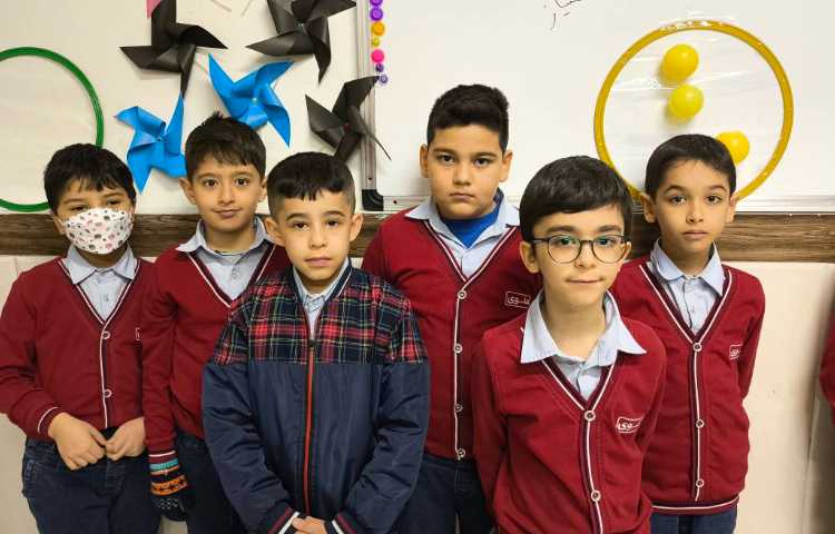 هفته علوم -اجرای آزمایش ساخت توپ شیطونک زنگ علوم 9