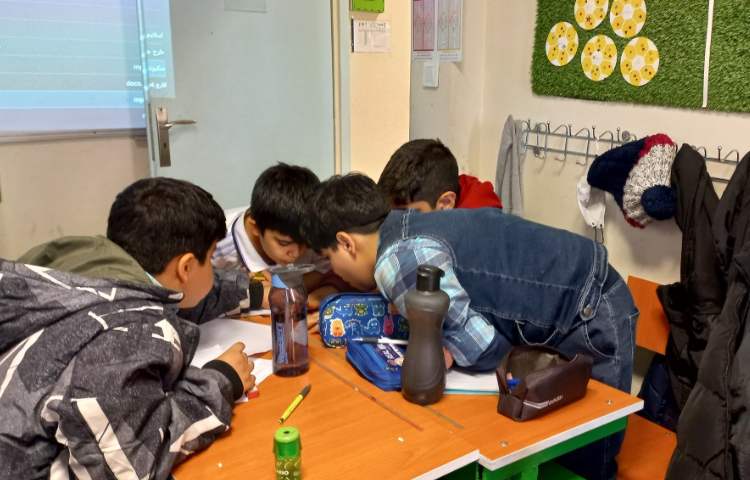 هفته علوم - کلاس ستارگان