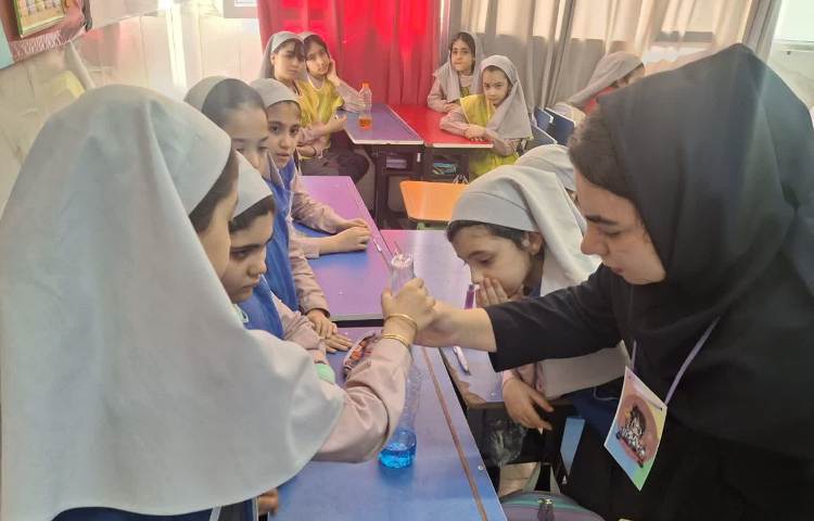 هفته علوم گوی بازیگوش 8