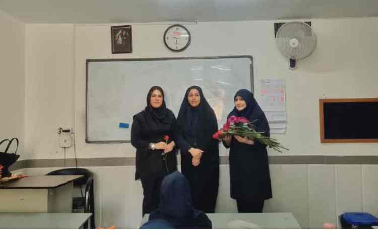 هفته معلم گرامی باد. 2