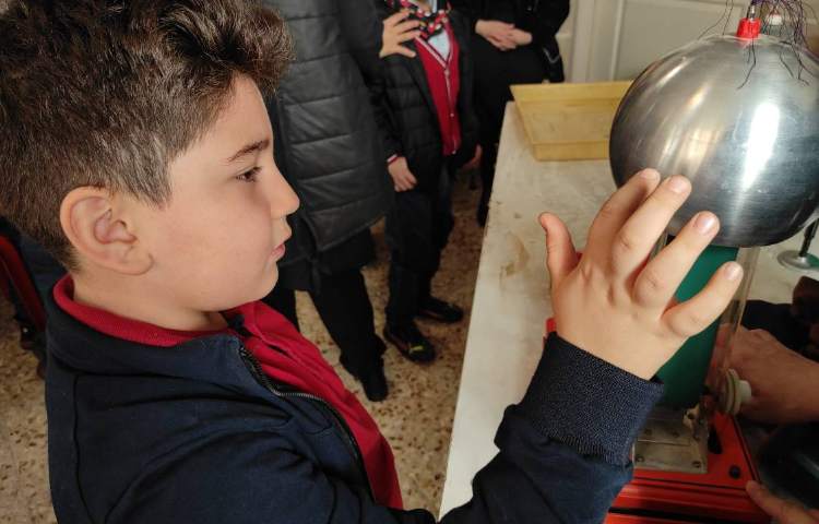 هفته ملی علوم - اردو فیزیک،زیست،شیمی 2