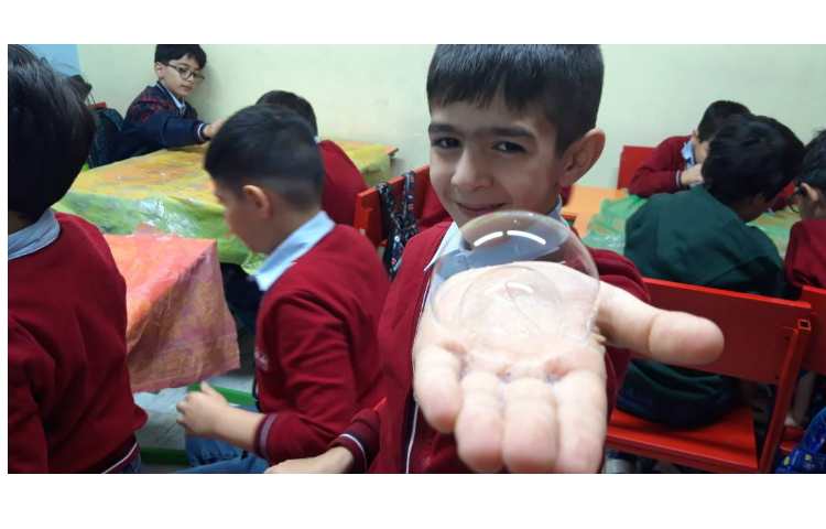 هفته ملی علوم حباب بازی 1