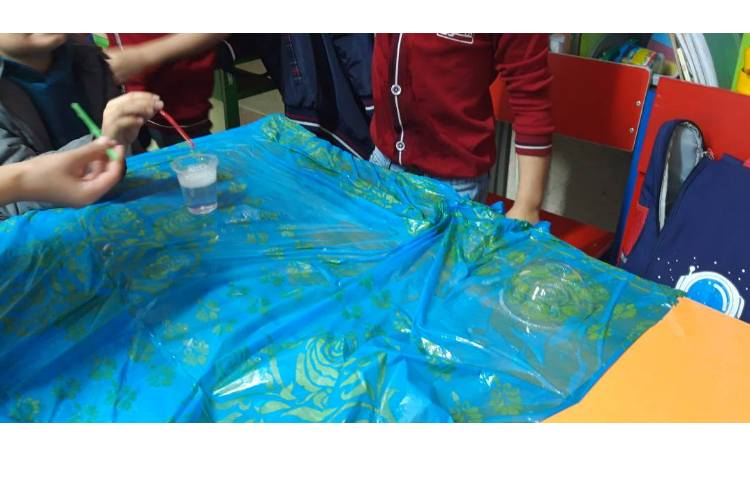 هفته ملی علوم حباب بازی 2