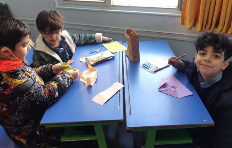 هفته ملی علوم دانش آموزان اول دبستان 5