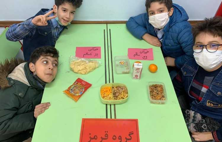 هفته ملی علوم دانش آموزان سوم دبستان علوی 7