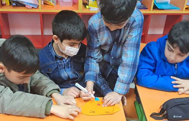 هفته ملی علوم دانش آموزان سوم دبستان 4