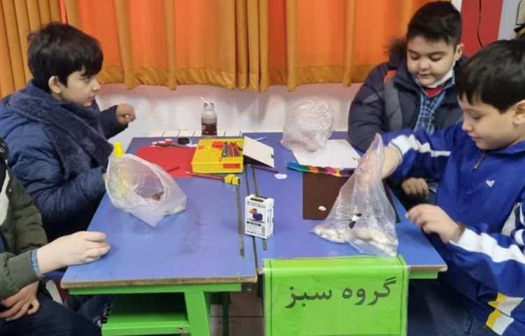 هفته ملی علوم دانش آموزان پایه سوم دبستان 9