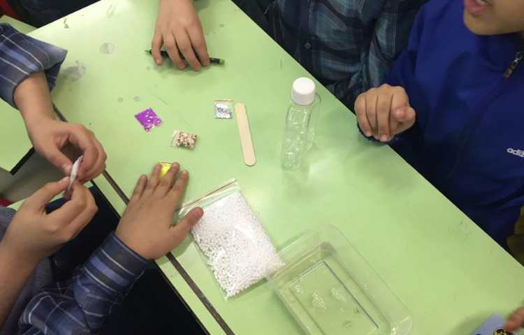 هفته ملی علوم دانش آموزان پنجم دبستان علوی 1