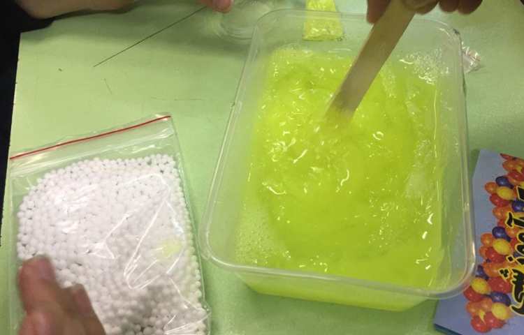 هفته ملی علوم دانش آموزان پنجم دبستان علوی 6