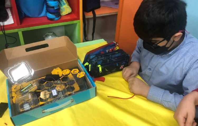 هفته ملی علوم ساخت اعصاب سنج