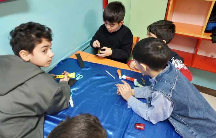 هفته ملی علوم پروژه کرم شب تاب 1