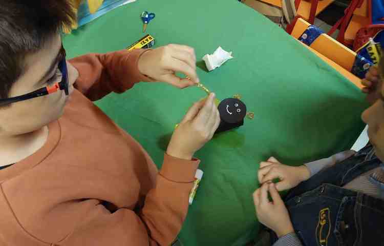 هفته ملی علوم پروژه کرم شب تاب 3