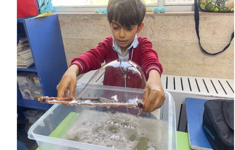 هفته ی علوم،حباب بازی 9