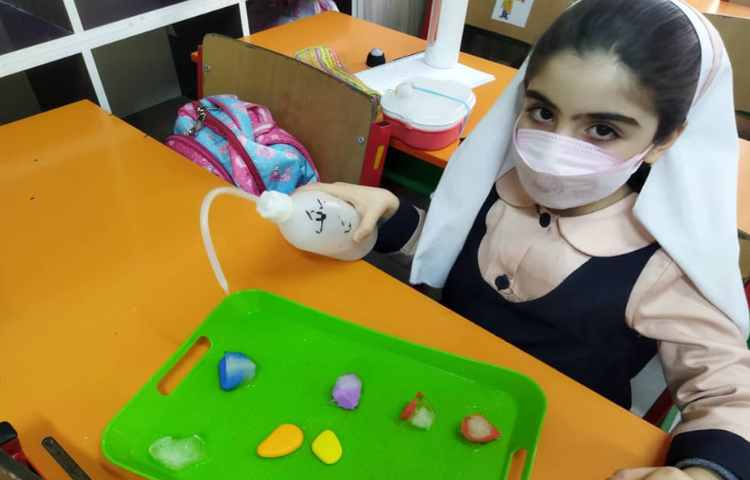 هفته ی علوم( بازی با یخ ) 3