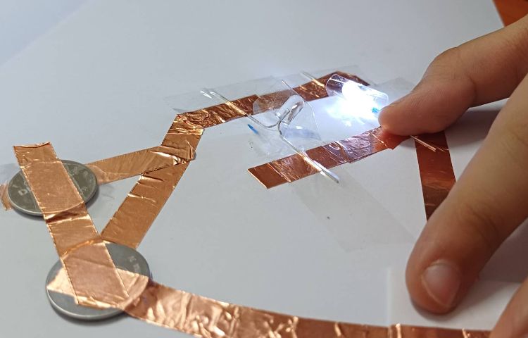 هفته ی علوم - ساخت مدار نواری 7