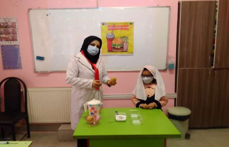 هفته ی ملی علوم (سیب زمینی چروکیده) 2