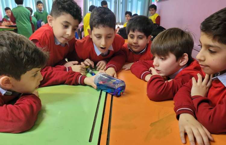 هفته ی ملی علوم علوم پروژه گوی جادویی 2