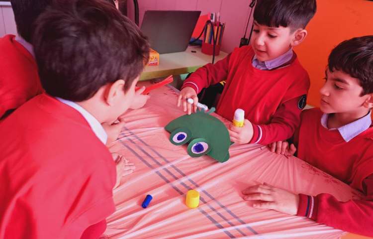 هفته ی ملی علوم قدرت نامرئی 1