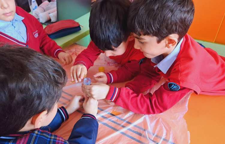 هفته ی ملی علوم قدرت نامرئی 6