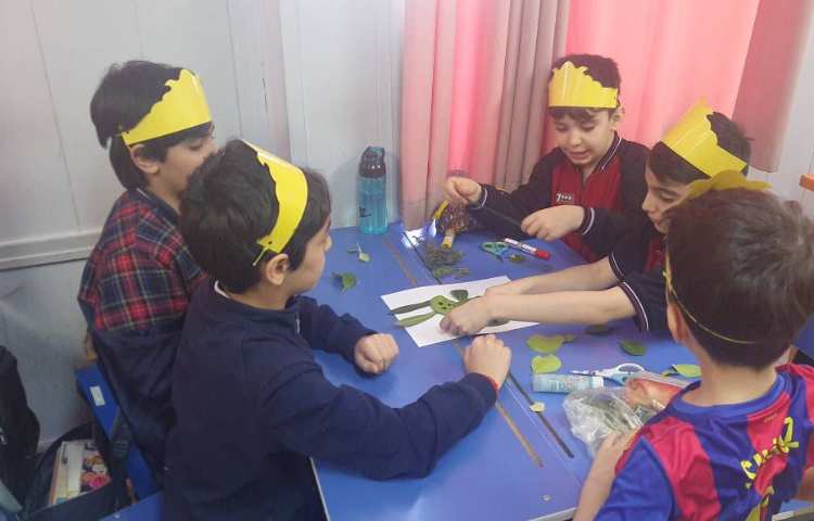 هفته ی ملی علوم پروژه ی برگ و خلاقیت 1