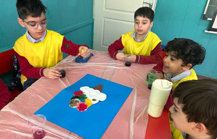 هفته ی ملی علوم چکه های رنگ 3