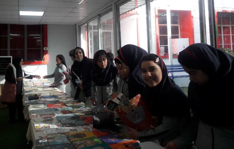 هفته ی کتاب خوانی 4