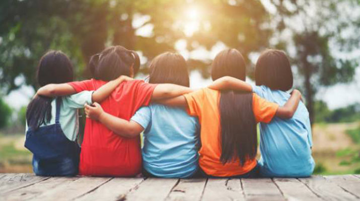 چگونه در سنین پایین همدلی کردن را به کودکان بیاموزیم؟