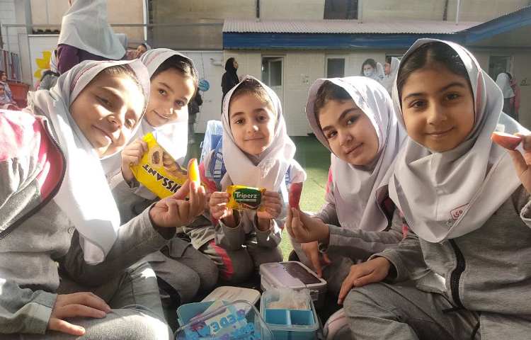 همه زنگ مدرسه ی طرف زنگ تفریح ی طرف 1