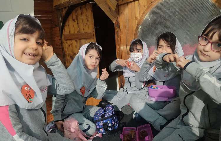 همه زنگ مدرسه ی طرف زنگ تفریح ی طرف 2