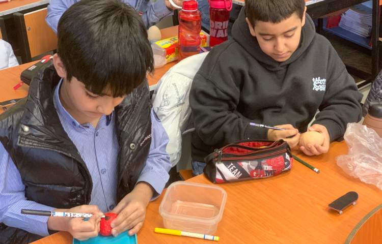 هنر-رنگ امیزی تخم مرغ 2