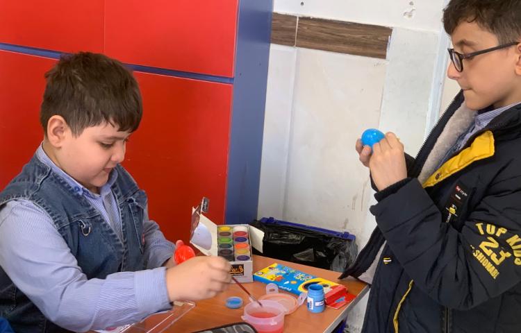 هنر-رنگ امیزی تخم مرغ