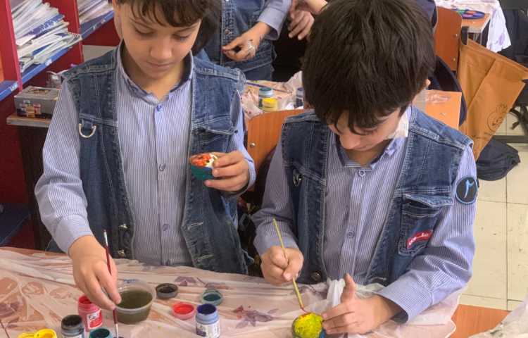 هنر-رنگ کردن تخم مرغ هفت سین