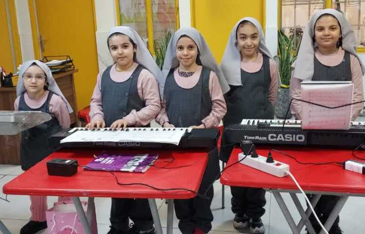 هنرمندان کوچک