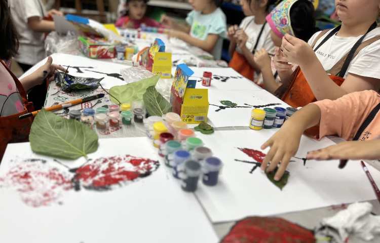 هنرمند کوچک