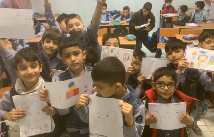 هنر-نقاشی با موضوع شیرینی مورد علاقه 2