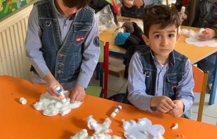 هنر-کاردستی کلاژ ابر با پنبه 2