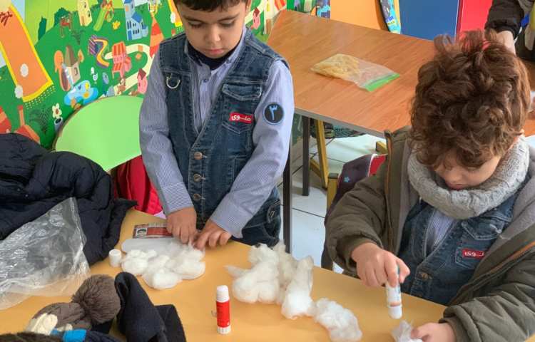 هنر-کاردستی کلاژ ابر با پنبه