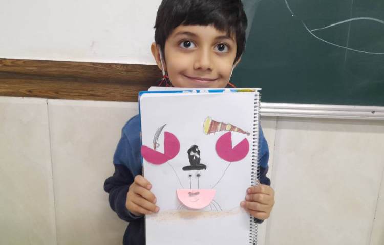 هنر -آموزش کلاژ و ایجاد اشکال ساده با کاغذ رنگی