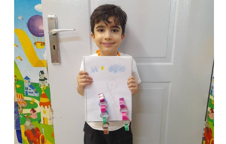 هنر - ساخت آویز رنگین کمانی و استفاده در نقاشی 1