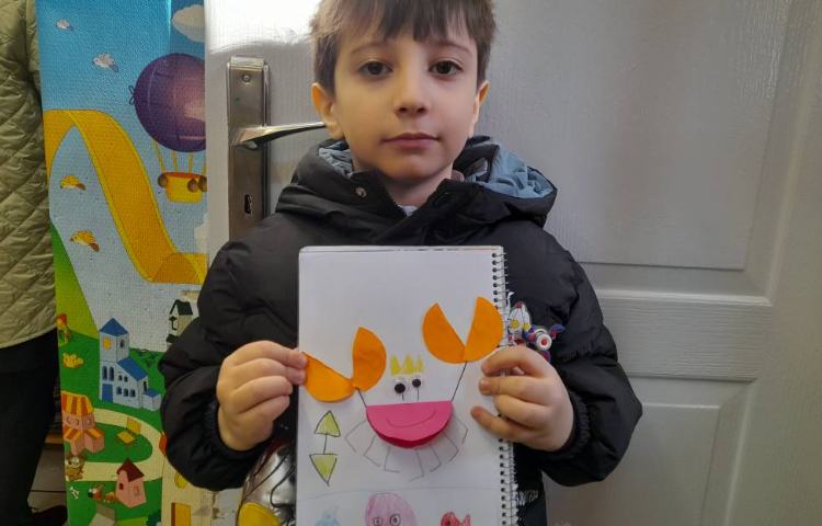 هنر - ساخت شخصیت(کلاژ)