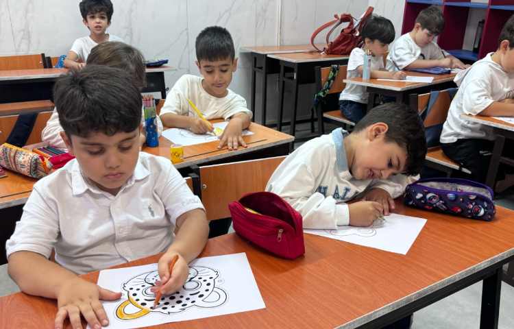 هنر- ساخت ماسک همراه با رنگ امیزی و‌برش کاغذ 4