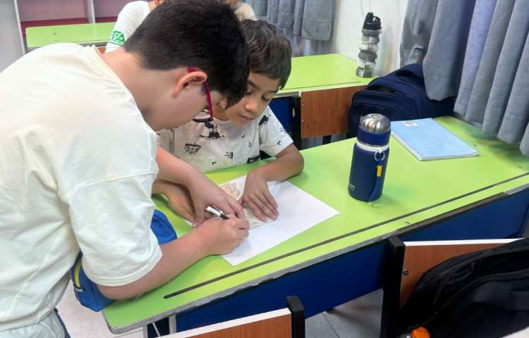 هنر -ساخت ماسک همراه با مقوا 4