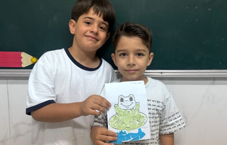 هنر -ساخت کلاژ حیوانات به صورت گروهی 3