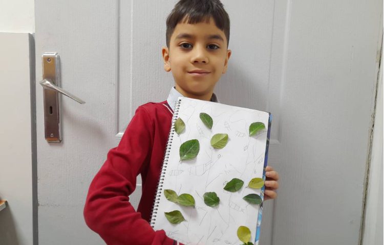 هنر- طراحی کاراکتر و کولاژ با استفاده از برگ 5