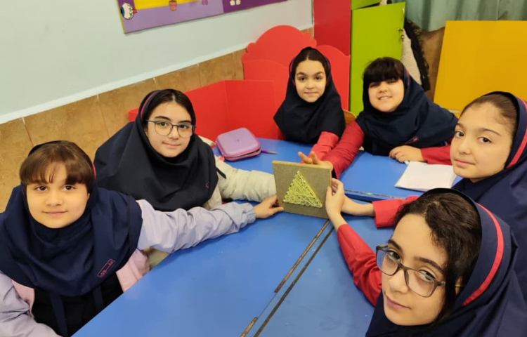 هنر میخ و نخ