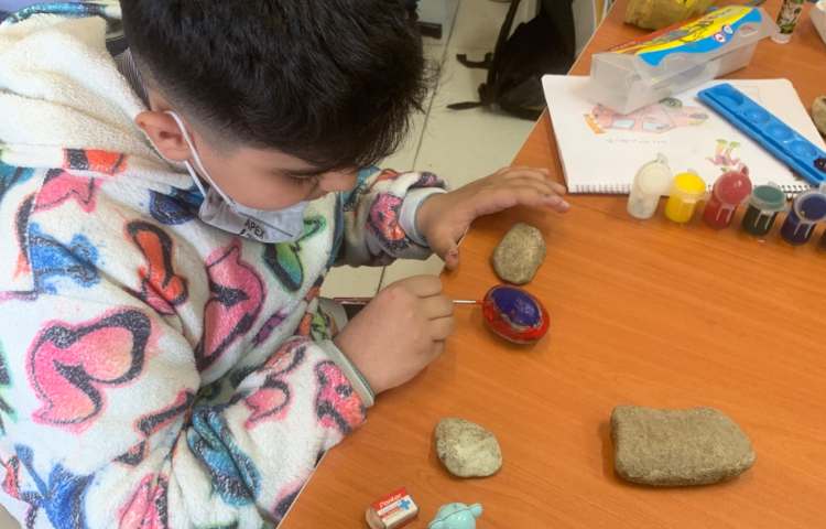 هنر- نقاشی روی سنگ 2