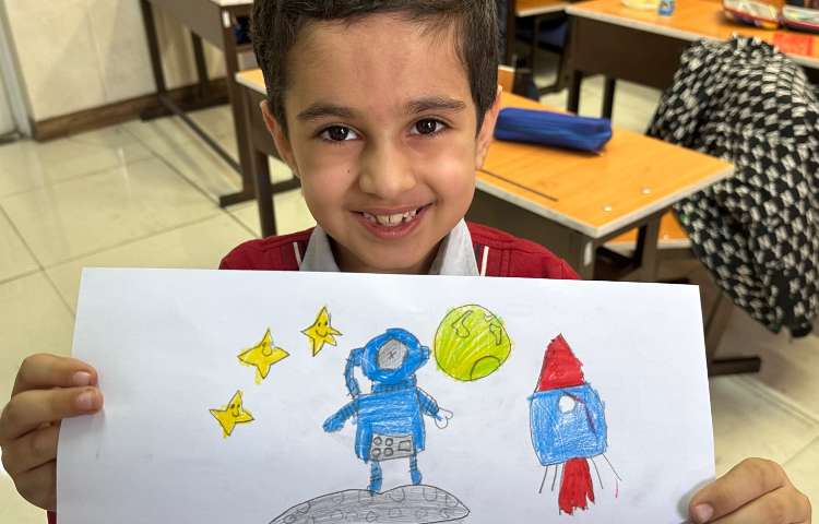 هنر - نقاشی فضانورد 7